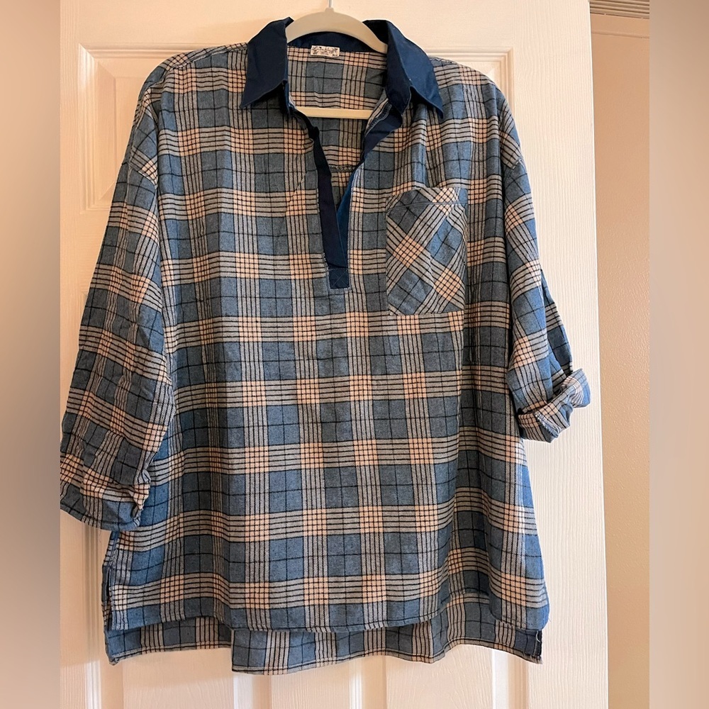 Free People NWOT, 3/4 sleeves, blue/ beige flannel top, S/P